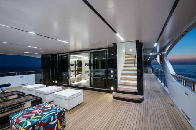 Ocean Paradise superyacht - Cockpit Ocean Paradise superyacht - Cockpit