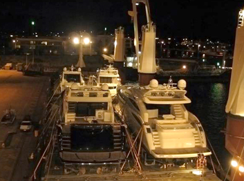 Sevenstar transporting 4 luxury motor yachts to be displayed at Sydney Boat Show 2013