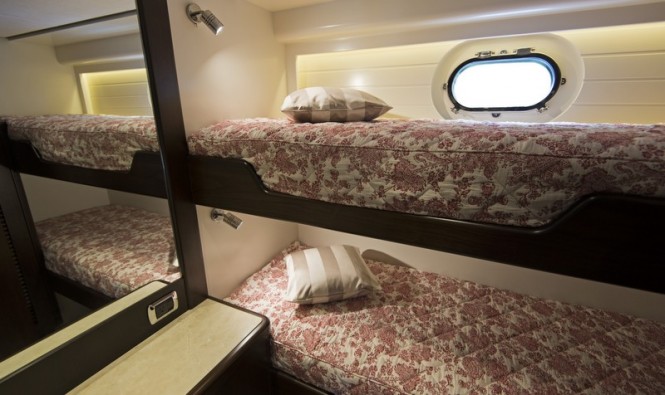 Strathearn Yacht - Guest Cabin Strathearn Yacht - Guest Cabin