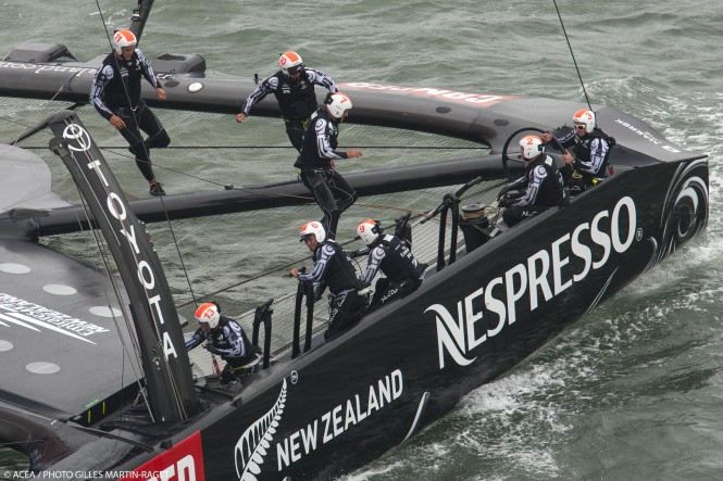 Louis Vuitton Cup 2013: Eighth point for Emirates Team New Zealand guided by Aussies