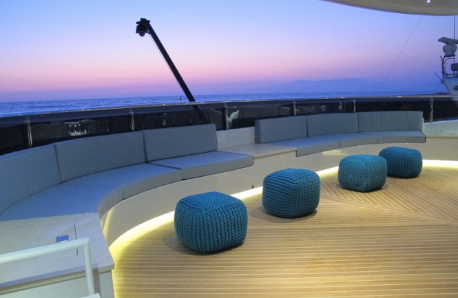Curvelle superyacht quaranta - aft deck Curvelle superyacht quaranta - aft deck