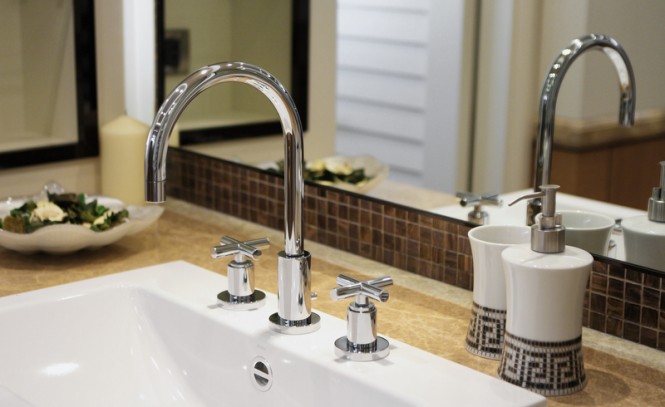 Luxury yacht Quaranta - Master ensuite Luxury yacht Quaranta - Master ensuite