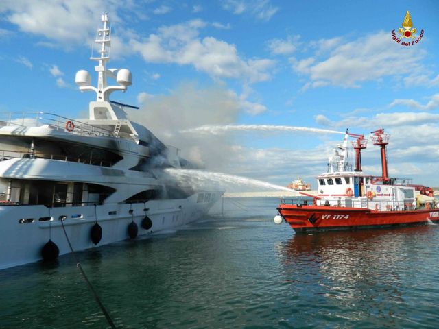Photos of the 56m Benetti superyacht FB261 damaged in fire