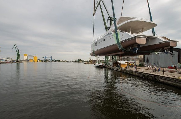 Luxury yacht CLOUD ready to hit the water Luxury yacht CLOUD ready to hit the water