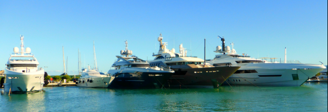 Photo of the small Heesen Yachts ‘rendez-vous’