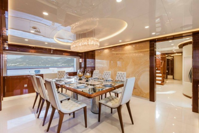 Beautiful Vellmari motoryacht - Copyright- Alberto Cocchi