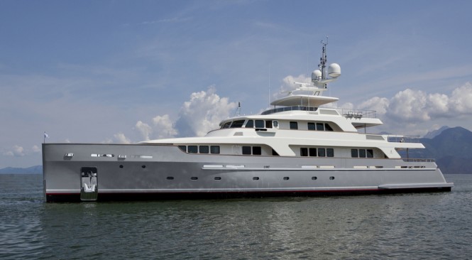 Codecasa 42 Vintage motor yacht Hull F75 delivered