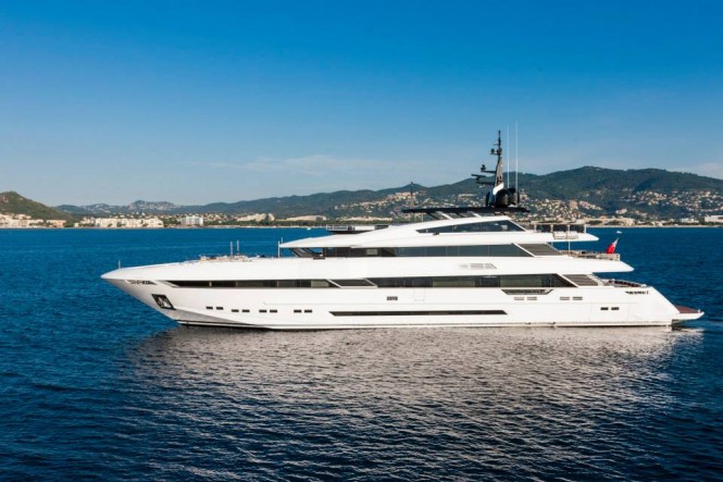 New photos of superyacht PARAM JAMUNA IV by ROSSINAVI