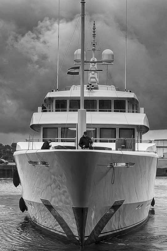 Meridian superyacht - front view Meridian superyacht - front view