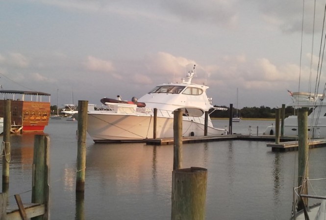Successful sea trials for new motor yacht Hatteras 77 equipped with Seakeeper Model 26000 gyro stabilizer