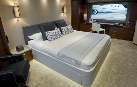 Princess 88 Yacht - Owners Stateroom Princess 88 Yacht - Owners Stateroom