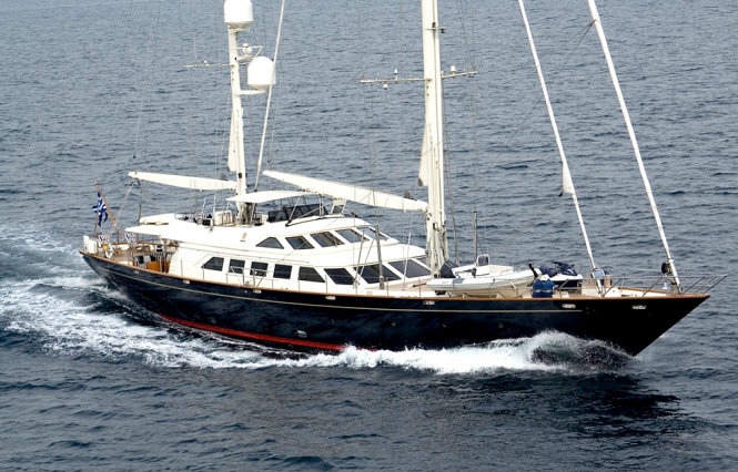GREECE YACHT CHARTER SPECIALS