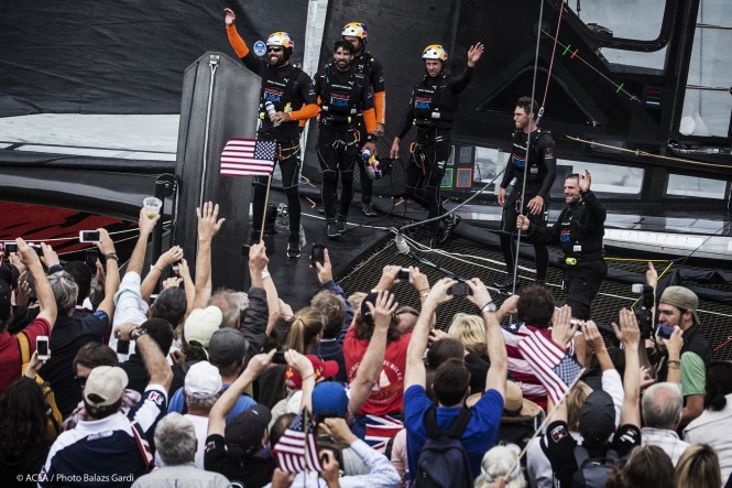 34th America’s Cup: Race 13 won by ORACLE TEAM USA