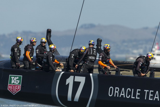 34th America’s Cup: ORACLE TEAM USA wins Race 17 and Race 18