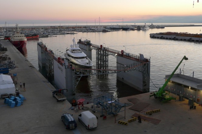 Maintenance works on 40m Hakvoort Yacht APOSTROPHE performed by Tankoa Yachts
