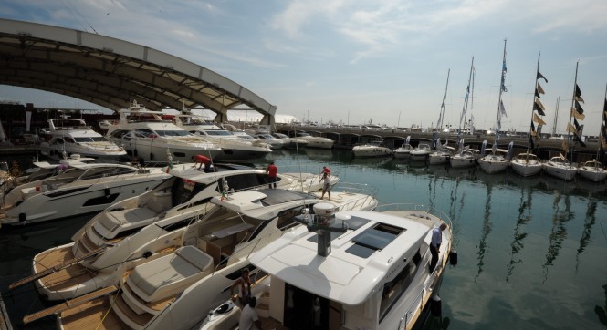 “Barchino d’Oro” award for longstanding exhibitors at Genoa Boat Show 2013
