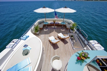 Luxury yacht Diamond Girl - SunDeck Luxury yacht Diamond Girl - SunDeck