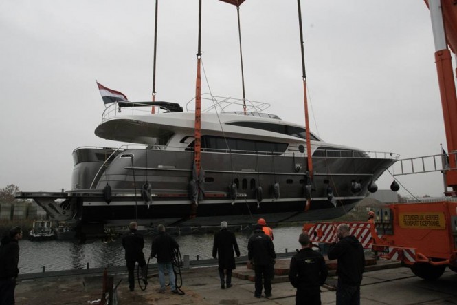 Continental III 26.00 RPH Yacht at launch Continental III 26.00 RPH Yacht at launch