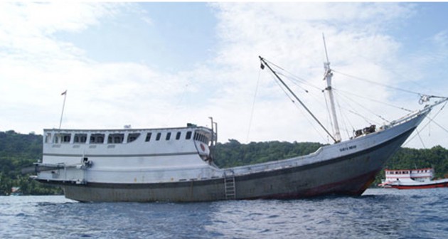 Dragoon 130 before her refurbishment from an Indonesian commercial phinisi vessel Dragoon 130 before her refurbishment from an Indonesian commercial phinisi vessel