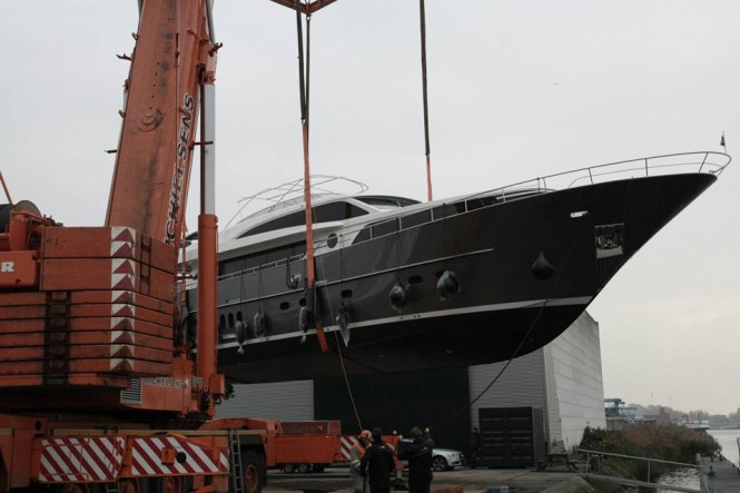 Photos from launch of Wim van der Valk Continental III 26.00 RPH Yacht