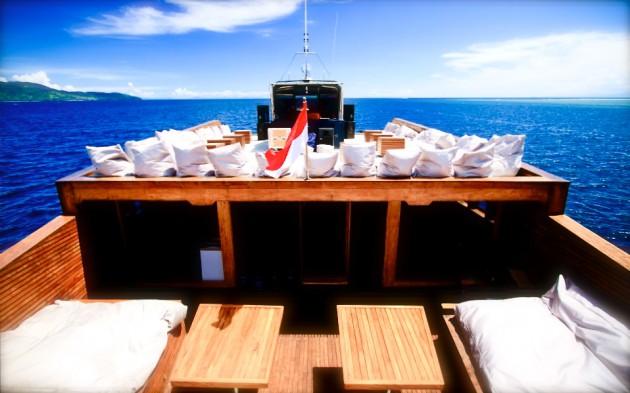 Luxury yacht Dragoon 130 - exterior spaces Luxury yacht Dragoon 130 - exterior spaces