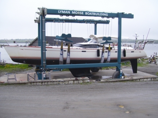 Comprehensive maintenance and cosmetic refit for Oyster 72 sailing yacht COOKIELICIOUS at Lyman-Morse