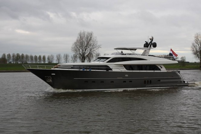 First sea trials for Wim van der Valk Continental III 26.00 Yacht