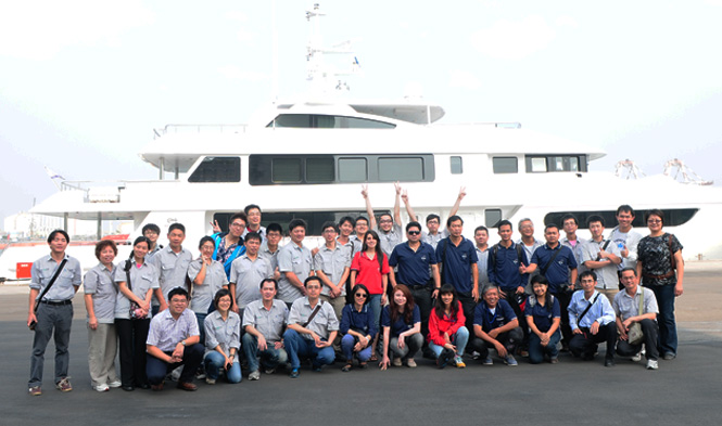 Horizon hosts woodworking students at its shipyard
