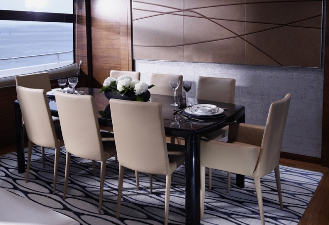 Princess 88 Yacht - Dining