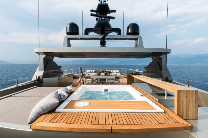 Cacos V Yacht - Sundeck Cacos V Yacht - Sundeck