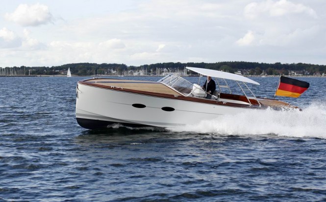 Beiderbeck-designed KNIERIM Runabout 36 – Superyacht Tender