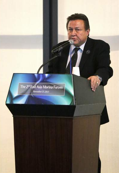 Nansha Marina General Manager Albert Khong speaks at the 2nd East Asia Marina Forum