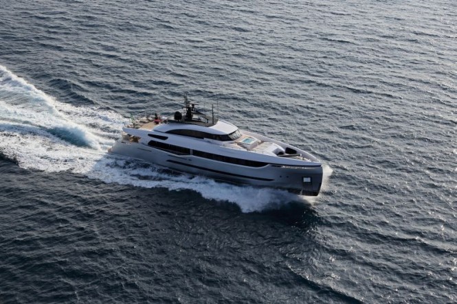 Luxury motor yacht 40s Hybrid by Palumbo for sale