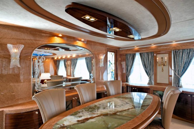 Superyacht Amer 100 - Dining Area Superyacht Amer 100 - Dining Area