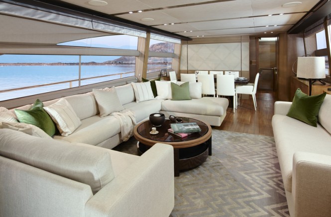 Superyacht Princess 82 - Saloon Superyacht Princess 82 - Saloon