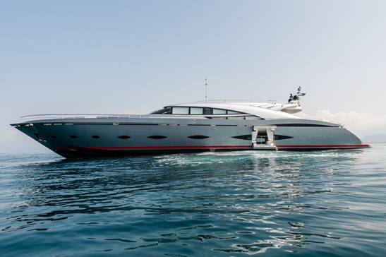 AB 140 motor yacht SEA FIRE by Fipa Group among World Superyacht Awards 2014 Finalists