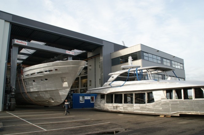 Hull and superstructure of Mulder 94 Voyager motor yacht Project FIREFLY (BN97) joined together
