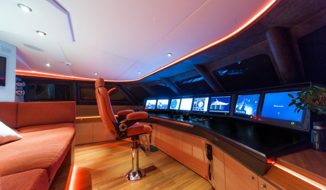 Life Saga Yacht - Wheelhouse - Photo by Giovanni Malgarini Life Saga Yacht - Wheelhouse - Photo by Giovanni Malgarini