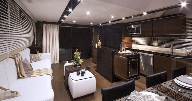 Luxury yacht Alpha 87 Express Sportbridge - Salon Luxury yacht Alpha 87 Express Sportbridge - Salon