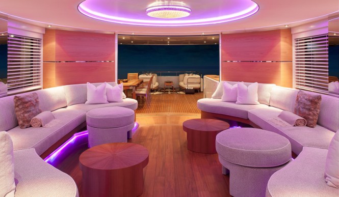 Luxury yacht Life Saga - Main Saloon - Photo by Giovanni Malgarini Luxury yacht Life Saga - Main Saloon - Photo by Giovanni Malgarini