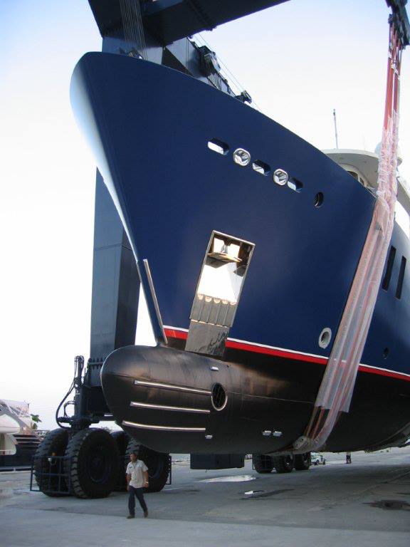 Update on Derecktor Florida-refitted explorer yacht THE BIG BLUE