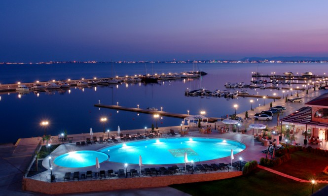 Dinevi Marina 