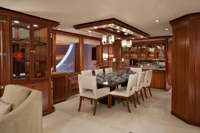 Aurora superyacht - Dining Aurora superyacht - Dining