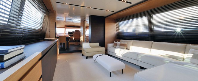Canados 76 Yacht - Saloon Canados 76 Yacht - Saloon