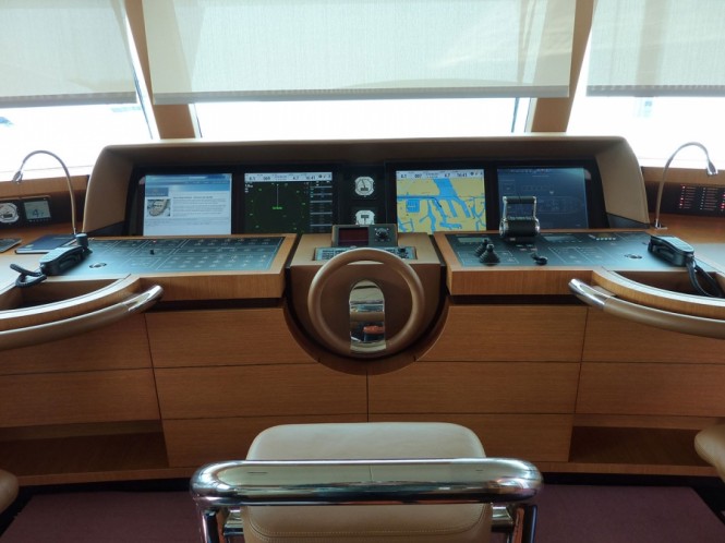 Motor yacht Belle de Jour - Wheelhouse Motor yacht Belle de Jour - Wheelhouse