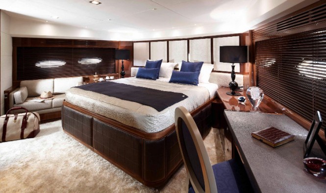 Princess 98 Yacht - Forward Stateroom