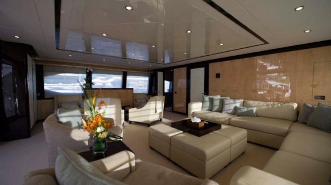 Sea Raider V superyacht - Saloon Sea Raider V superyacht - Saloon