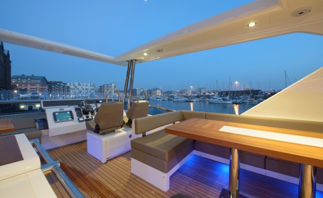 Aboard luxury yacht Squadron 78 HARD-TOP Aboard luxury yacht Squadron 78 HARD-TOP
