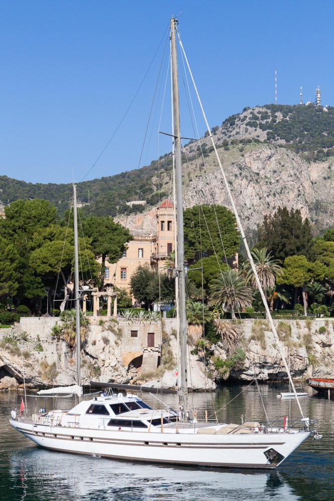 Ionian Yacht Charter aboard luxury motorsailer yacht MY LOTTY