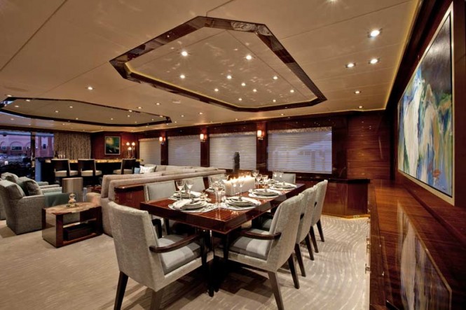 Motor yacht Finish Line - Dining Motor yacht Finish Line - Dining